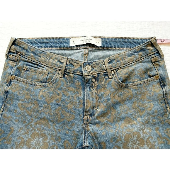Abercrombie 28 6 Gold Embossed Jeans 29in. Inseam - Picture 7 of 8